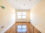 apartment in Enfield Road