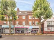 apartment in FINCHLEY ROAD