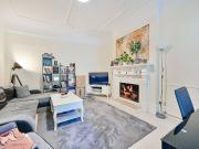 apartment in Fordhook Avenue