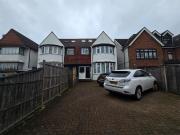Apartment In Golders Green Road, London Nw11