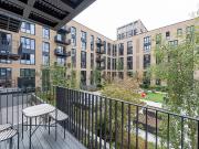apartment in Greenford Quay