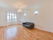 apartment in Grove End Road