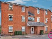 apartment in High Street, 1 High Street, GL1