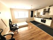 apartment in High Street SLOUGH