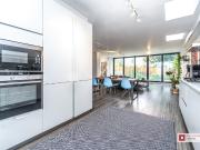 apartment in Ickburgh Road, E5