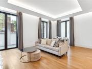 apartment in Lancer Square, London W8 United Kingdom