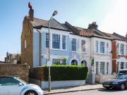 apartment in Louisville Road