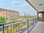 apartment in Meadowside