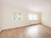 apartment in Midland Road