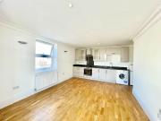 apartment in Northfields Avenue, West Ealing