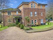 apartment in Oakwood Close Otterbourne, WINCHESTER