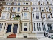 apartment in Penywern Rd