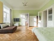 Apartment in Piaristengasse, Wien for 225 m² with 6 bedrooms