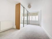 apartment in Rodney Court