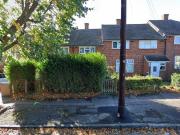 Apartment In Sheffield Drive, Romford Rm3