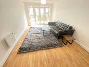 apartment in Spacious 1 Bed Flat Saint David's Square