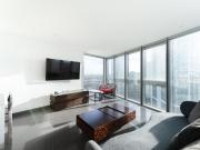 apartment in St. George Wharf, LONDON