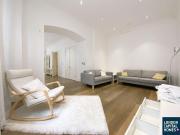 apartment in Sterling Mansions, 75 Leman Street, London apartment in Sterling Mansions, 75 Leman Street, London