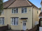 Apartment In Stuart Crescent, Hayes Ub3