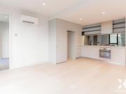 APARTMENT IN THE HEART OF THE CBD WITH LUXURY AMENITIES