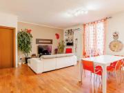 Apartment in Via Giulio Uberti, Milano for 75 m² with 1...