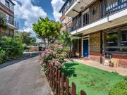 apartment in Weston Street