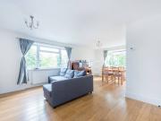 apartment in Windmill Road