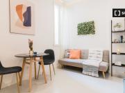 Apartamento de 1 dormitorio en alquiler en Embajadores,...