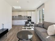 apartment Medawar Drive, London, NW7 1WF