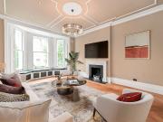 apartment Phillimore Place, W8