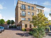 apartment Pyramid Court, Hawks Road, Kingston upon...