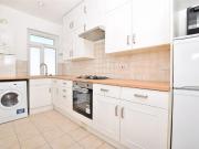 apartment Station Road, Finchley, London, N3 2SH