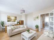 Apartment to rent in Benson Court, SW8