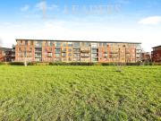 Apartment to rent in Bradley Court, Crossley Road,...