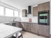 apartment to rent in Coleraine Road, Blackheath, London, SE3