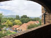 Apartment To Rent in Cresta