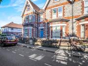 Apartment to rent in Ettrick Road, Chichester PO19 | Leaders