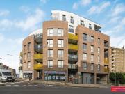 apartment to rent in Finchley Road, London, NW11
