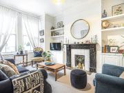 apartment to rent in Hambalt Road, Clapham, London, SW4