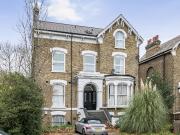 apartment to rent in Manor Park, Lewisham, London, SE13