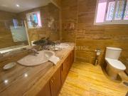 Apartment to rent in Nueva Andalucia, Marbella