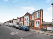 Apartment to rent in Orchard Road, PO4 | Leaders