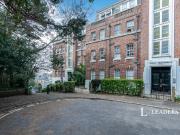 Apartment to rent in Richmond Gardens, Bournemouth,...