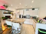 Apartment to rent in Riverside Quay, Thomas Blake... Apartment to rent in Riverside Quay, Thomas Blake...