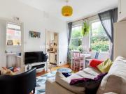apartment to rent in Salterford Road, Tooting, London, SW17