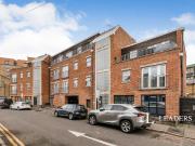 Apartment to rent in Southsea Road, Kingston upon...