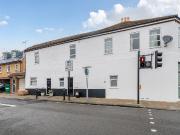 apartment to rent in Stanley Road, Teddington, TW11