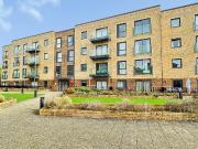 Apartment to rent in Stirling Drive, Luton,...