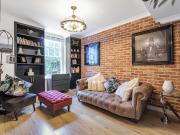 apartment to rent in Vicarage Crescent, London, SW11