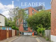 Apartment to rent in Vista House, Lincoln Road, Dorking,...